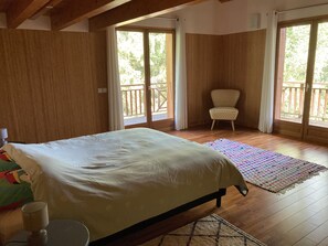 4 Schlafzimmer, Bügeleisen/Bügelbrett, kostenloses WLAN, Bettwäsche