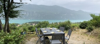House near forest with view of Lac du Bourget