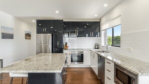 Micro-ondas, lava-louças