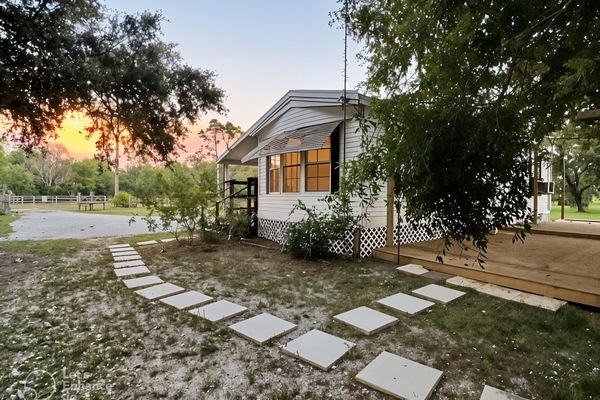 Front LE upscale magic x4 strength 75 similarity 50