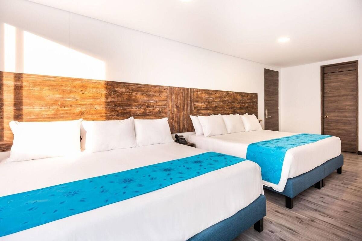 Business Twin Room | Premium bedding, in-room safe, free WiFi, bed sheets