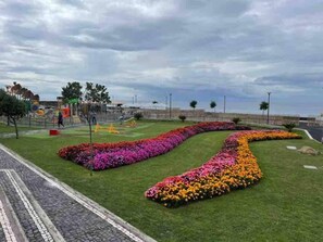 House | Banquet hall