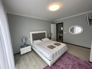 Ferienhaus | 2 Schlafzimmer, Bügeleisen/Bügelbrett, kostenloses WLAN, Bettwäsche
