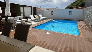 House | Pool