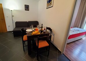 Apartment | Dining