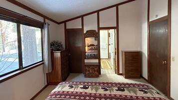 Kondominium, 3 kamar tidur | 3 kamar tidur, Wi-Fi gratis, dan seprai linen