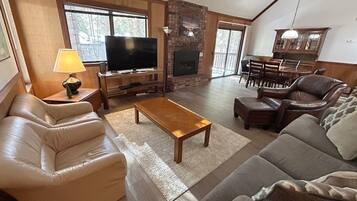 Kondominium, 3 kamar tidur | Area keluarga