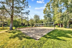 Apartment, 3 Schlafzimmer | Sportplatz
