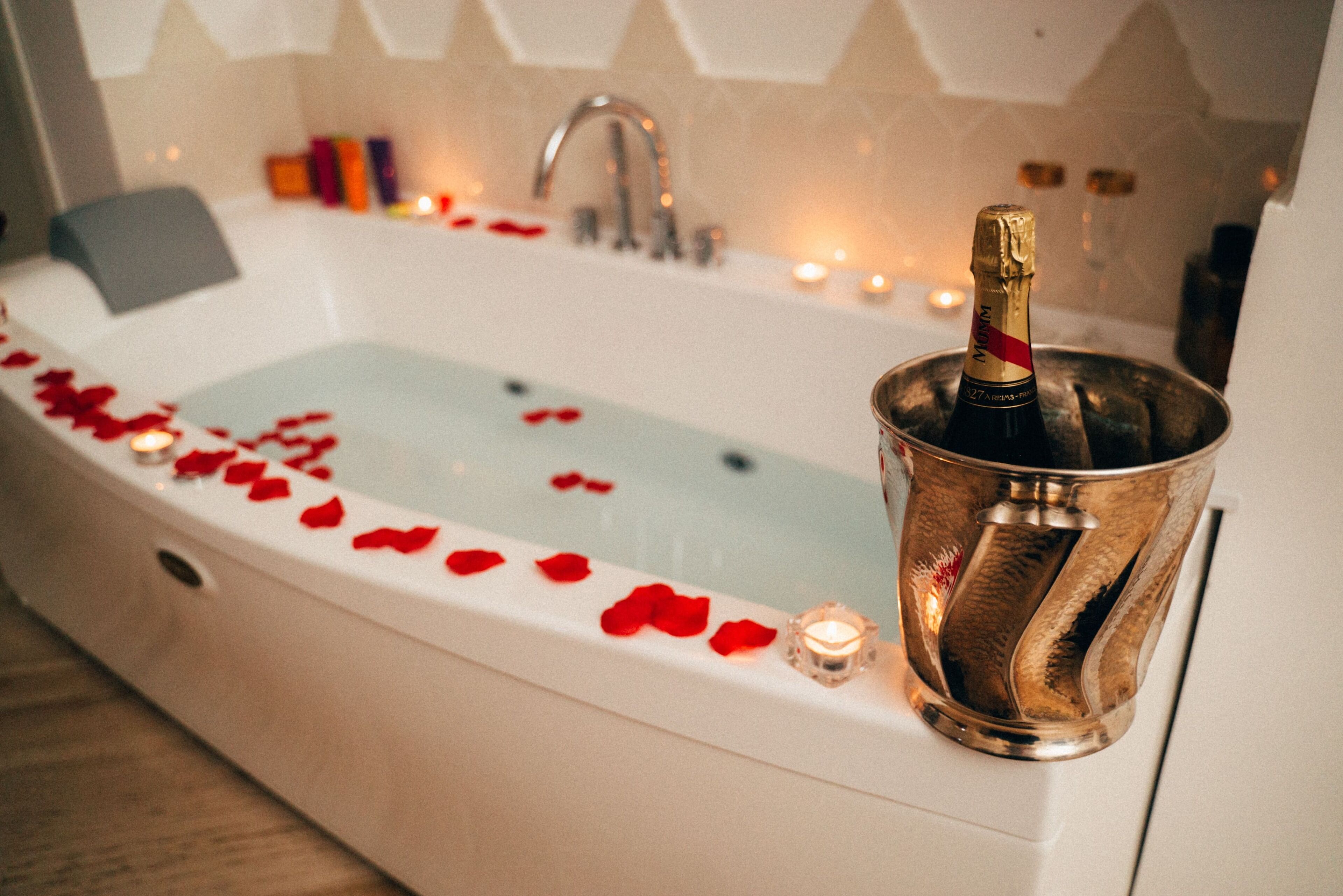 Suite Studio Exclusive | Bain à remous privé