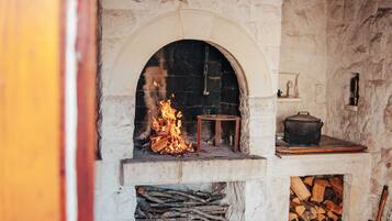 Apartment (Two Bedroom Apartment with Terrace) | Grill-/Picknickplatz