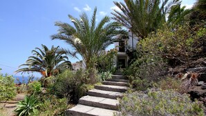 Unclassified image, 3 of 31, button - Casa Rural Hibisco Hermigua, sea view, near sea swimming pool (Hermigua)