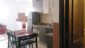 Apartment, 1 Bedroom, Accessible, Hot Tub | Interior