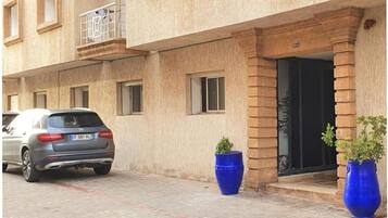 Apartemen, 1 kamar tidur, akses difabel, hot tub | Tempat parkir | Parkir gratis di sekitar