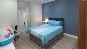 Unclassified image, 2 of 7, button - Cosy Entire Home Kingscross Central London (London)
