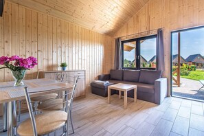 Smart TV - Holiday Home in Ustka near Baltic Sea (Ustka)