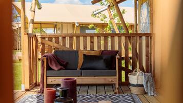 Hypo-allergenic bedding, individually decorated, individually furnished