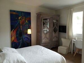 3 chambres, bureau, fer et planche à repasser, Wi-Fi gratuit