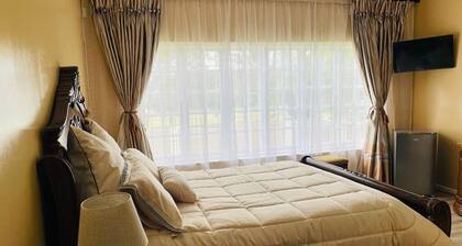 Repose offer cozy,quite space suitable for business , family, retreats getaways!