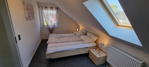 3 habitaciones, cuna de viaje, wifi gratis y ropa de cama 