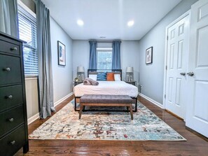 3 sovrum, skrivbord, strykjärn/strykbräda och wi-fi