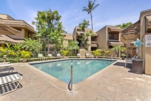Pool - Perch - Kamaole Beach Club: Oceanview upgraded one bedroom, walk to beach (Kihei)
