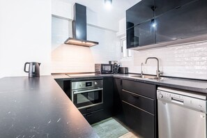 Fridge, microwave, oven, dishwasher
