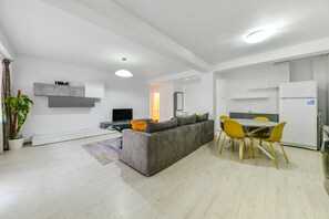 Comfort Apartment | In-room dining