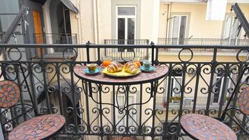 Chambre Double Confort | Terrasse/Patio