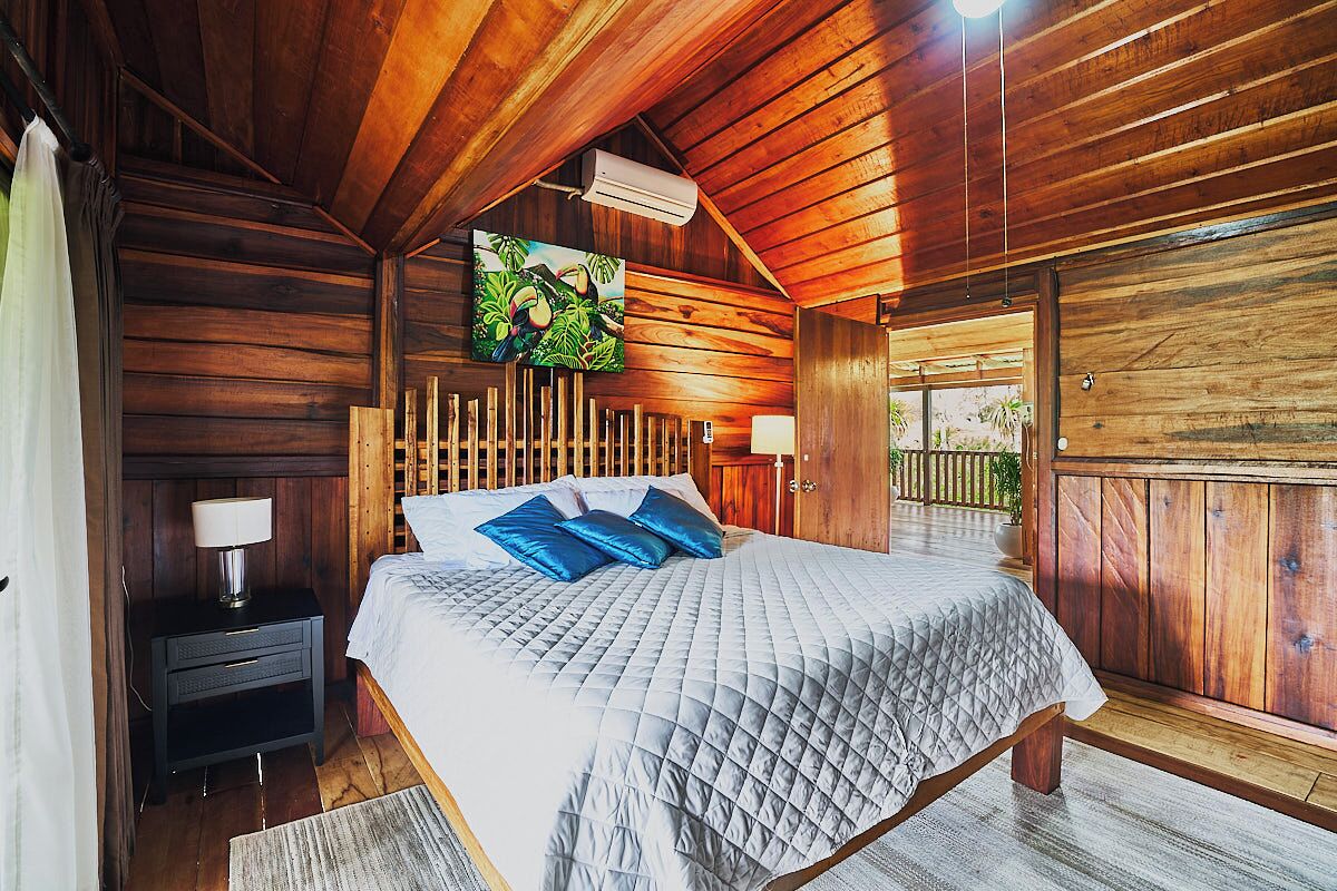 3 makuuhuonetta, ilmainen Wi-Fi, vuodevaatteet, pääsy pyörätuolilla