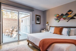 3 Schlafzimmer, Schreibtisch, Bügeleisen/Bügelbrett, WLAN