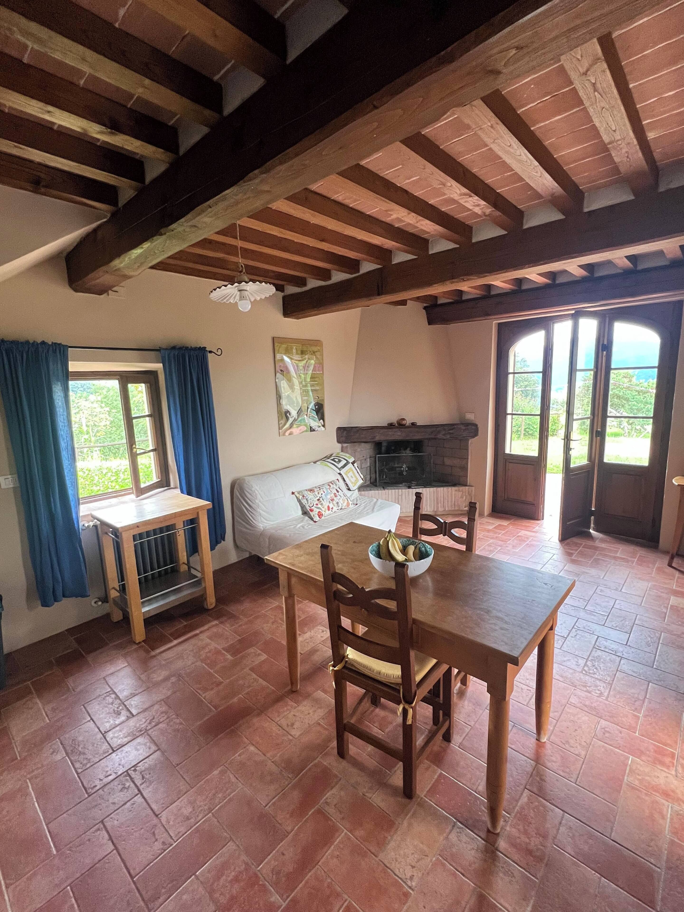 Open-plan living space in La Capanna.