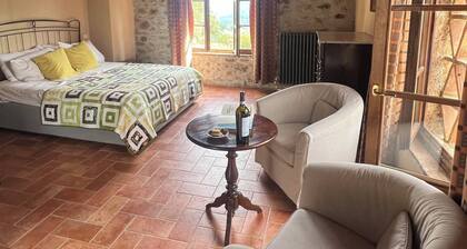 Converted Barn in Garfagnana with views of Apuan Alps