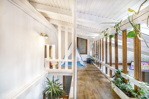 Casa superior | Decoración individual, sistema de insonorización, wifi gratis