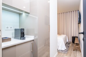 1 slaapkamer, een strijkplank/strijkijzer, reisbedje, gratis wifi