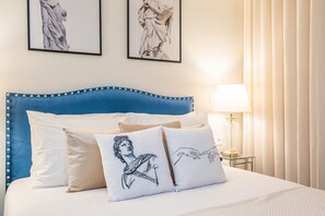 1 bedroom, iron/ironing board, travel cot, free WiFi