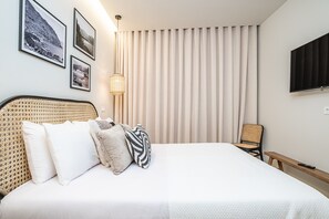 1 chambre, fer et planche à repasser, accès au Wi-Fi (inclus)