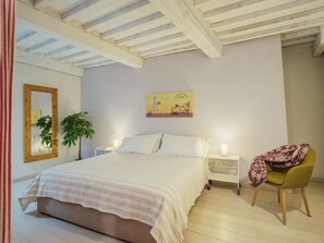 1 室のベッドルーム、アイロン / アイロン台、旅行用ベビーベッド、WiFi (無料)