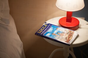 2 bedrooms, iron/ironing board, travel cot, free WiFi - Apartment in Lucca with 2 bedrooms sleeps 4 (Lucca)