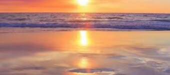 Apartment Old Lighthouse Beachside Haven - 10 minutes from the Airport