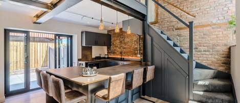 食器洗い機、ハイチェア