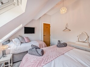 4 Schlafzimmer, kostenloses WLAN, Bettwäsche