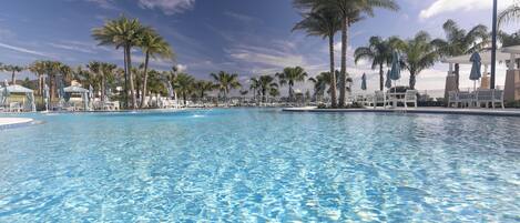 Utomhuspool