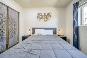 2 Schlafzimmer, Schreibtisch, Bügeleisen/Bügelbrett, kostenloses WLAN