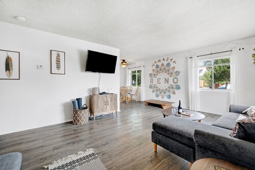 Zen Den Peaceful Midtown Retreat