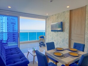 Appartement, 3 chambres | Salle à manger