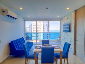 Deluxe Apartment, 3 Bedrooms | Living area