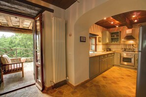 Kühlschrank, Mikrowelle, Geschirrspüler