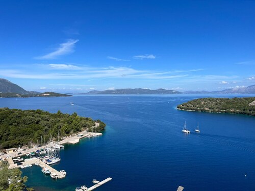 Pegasus - Three Bedroom Villa, Sleeps 6