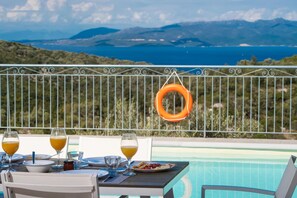 Outdoor dining - Stamatina - Two Bedroom Villa, Sleeps 4 (Spartochori)
