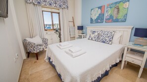 3 Schlafzimmer, Bügeleisen/Bügelbrett, kostenloses WLAN, Bettwäsche